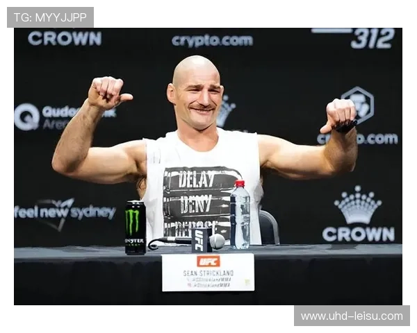 2025年UFC冠军任期波动加剧,四位新冠军面临卫冕挑战 2025年UFC冠军任期波动加剧,四位新冠军面临卫冕挑战