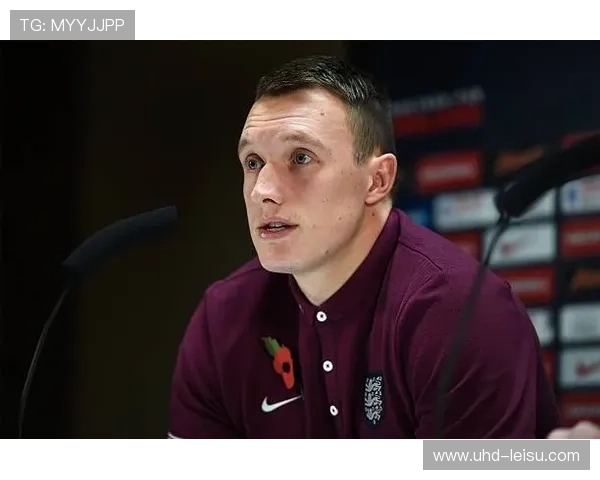 33岁菲尔·琼斯重返出道地布莱克本，退役后辅佐新帅奥尼尔